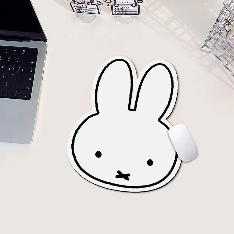 귀여운 미피 토끼 모양의 마우스 패드, 인스타일 사무실 - Desk Setup Rug 리뷰 및 가격